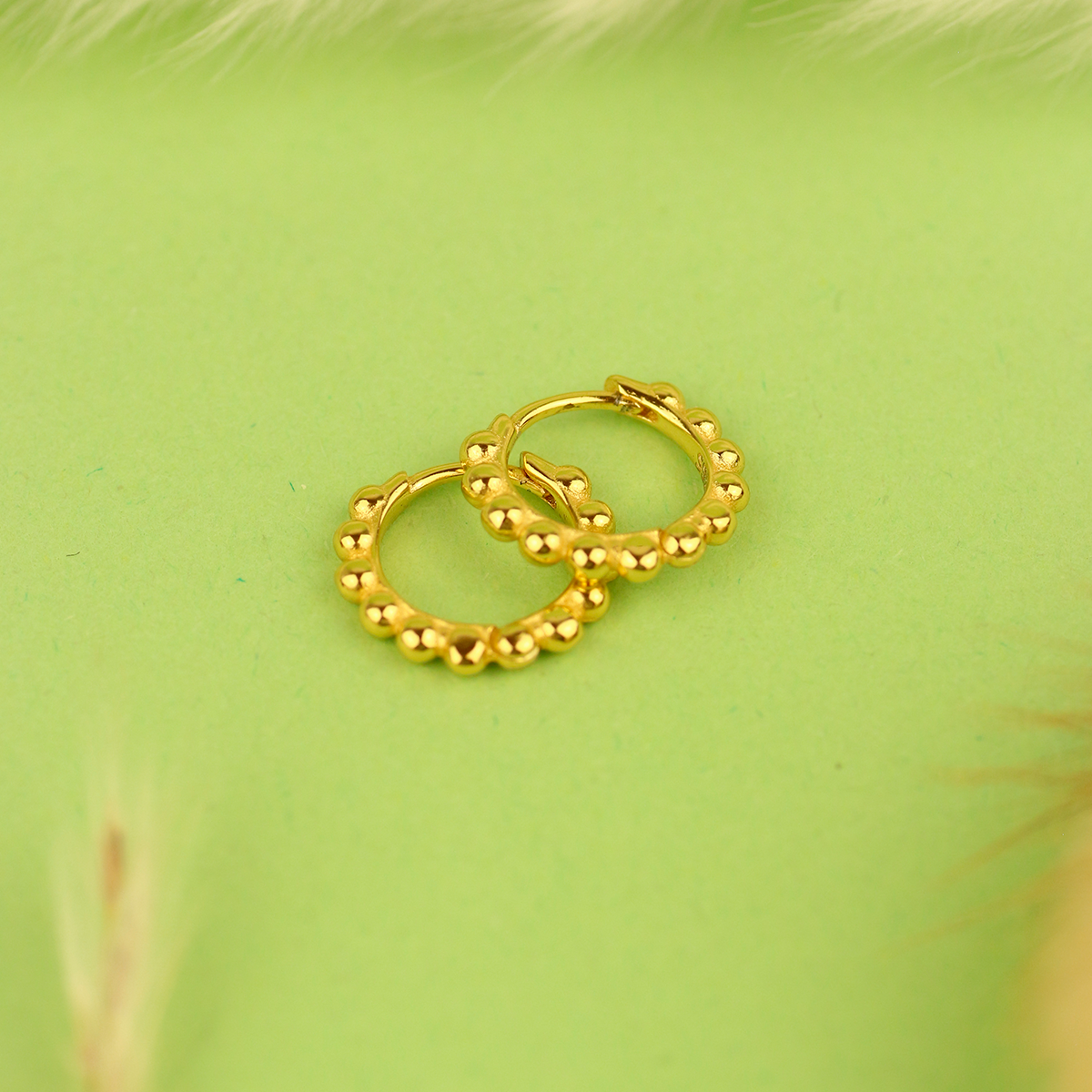 Hoop Bolitas Pendientes