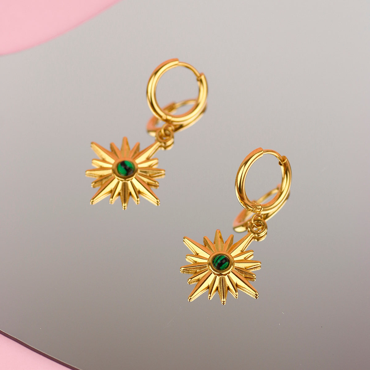 Argolla Rosa de los Vientos con Zirconita Verde
