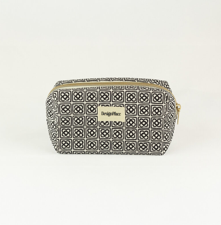 Panot Sketch Cotton Pouch Medium