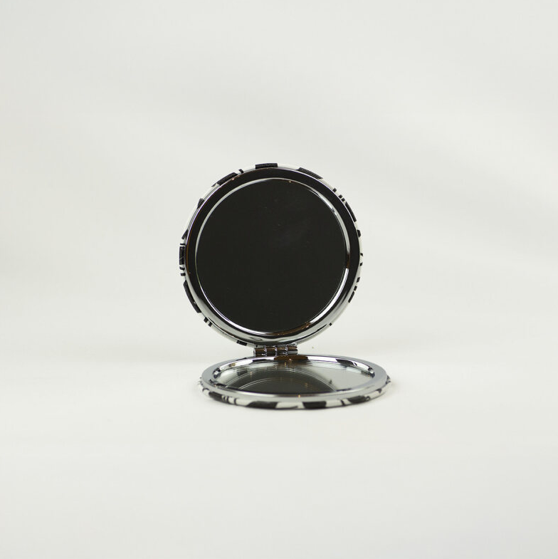 Black Cats Mirror
