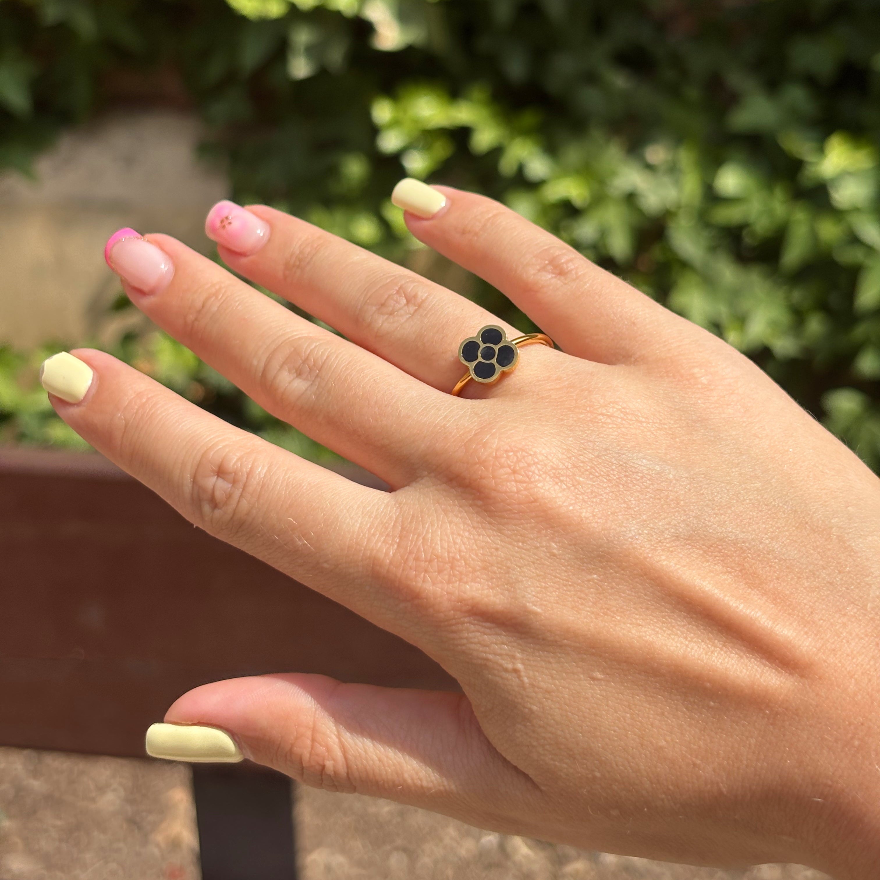 Anillo Panot Dorado con Color