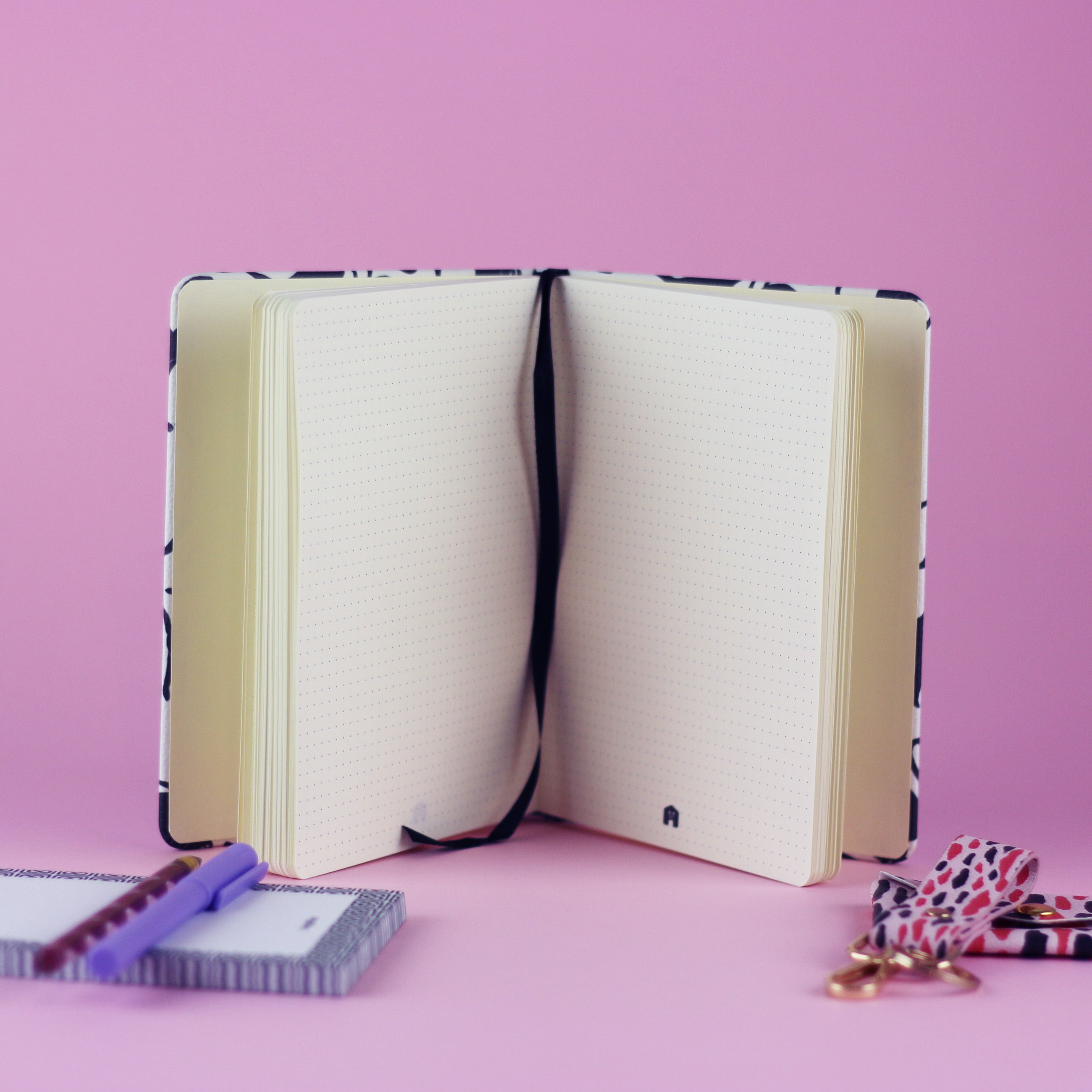 Black Cats Notebook (PU)