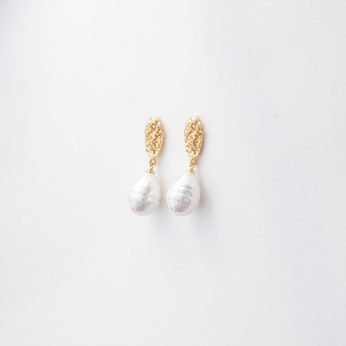 Pendientes Gold con Perla Tipo Gota