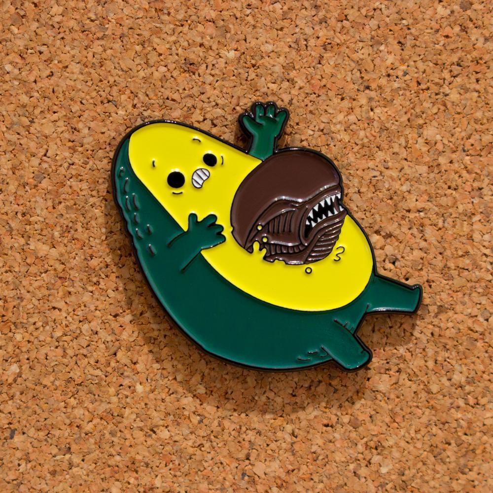 Avocalien Pin - DesignPlace