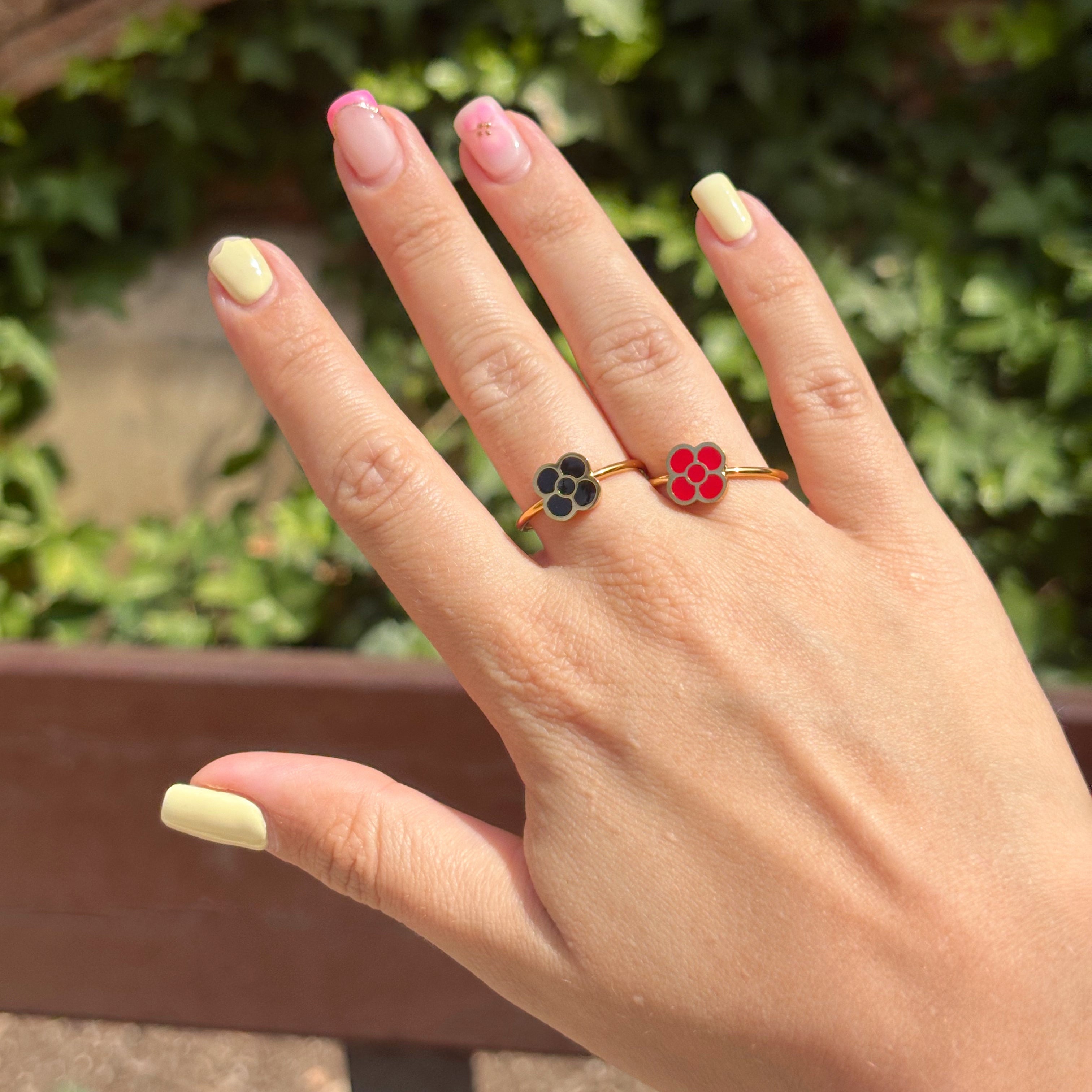 Anillo Panot Dorado con Color