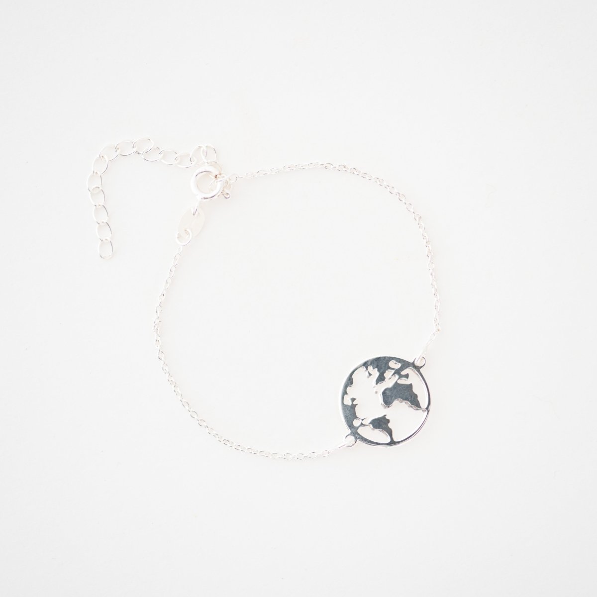 Pulsera Mundo Plateado - DesignPlace